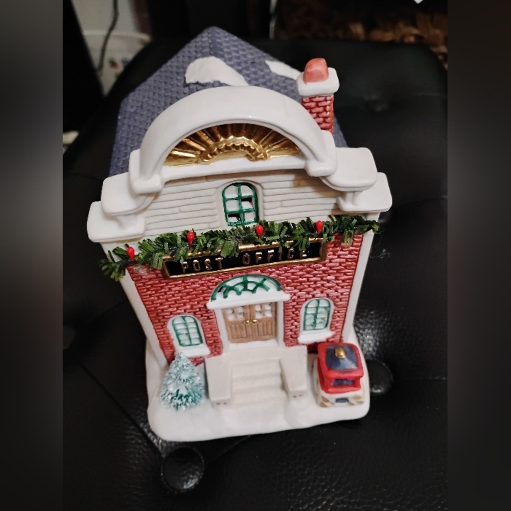 Festive Holiday Post Office Building Decoration 1994 Seasonal Specialties